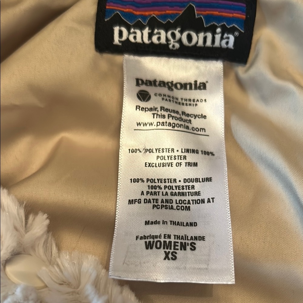Patagonia Cream Fleece Jacket - Picture 2 of 4